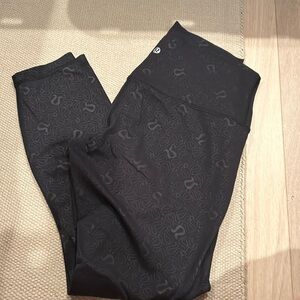 Lululemon align 23” logo